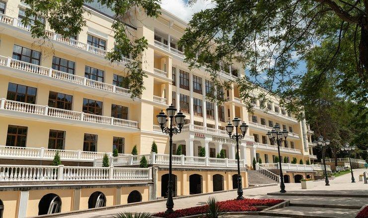 Санаторий Дворец Нарзанов Кисловодск